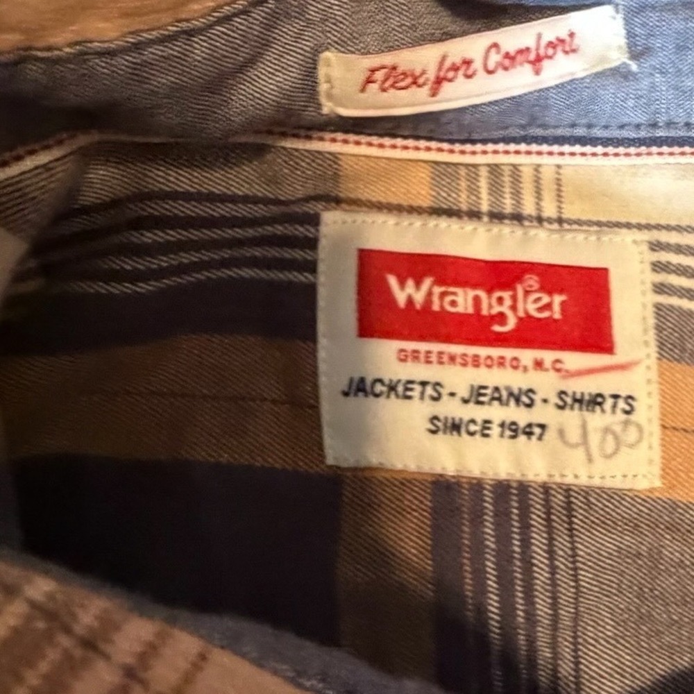 Wrangler Flex for Comfort Mens XL Plaid Button Down Shirt Brown Blue Long Sleeve - Picture 7 of 11